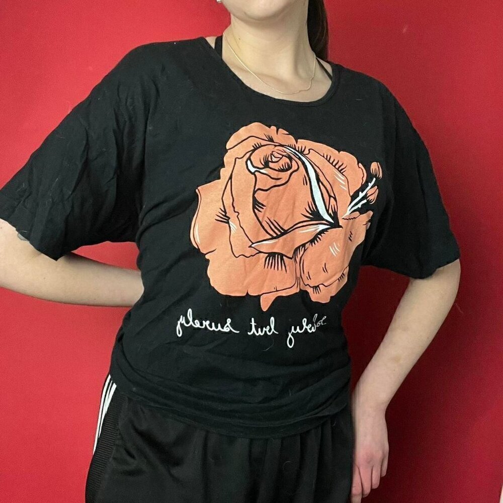 Black and salmon loose fitting rose tee shirt​​​​​​​​​​​​​​​